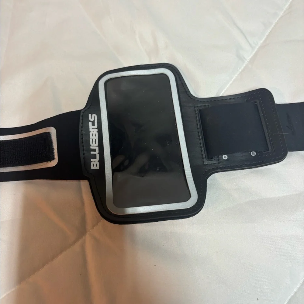MaximalPower BLACK Jogging Workout Sports Armband Case Cover for Phone